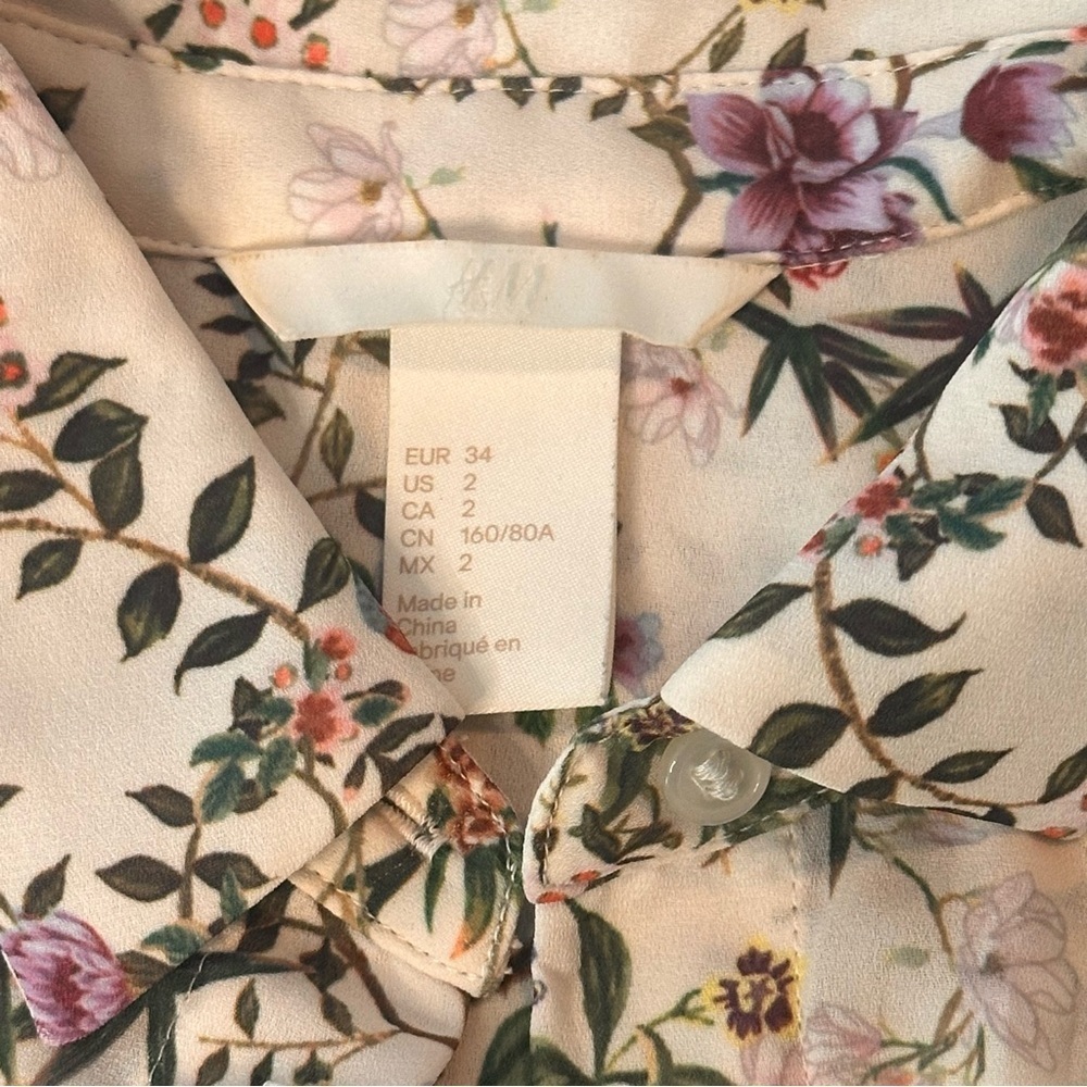 H&M Women’s Floral Birds Blouse Size 2 Small - Picture 6 of 12
